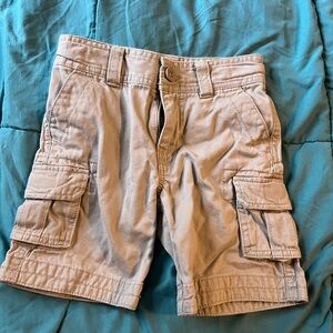 Boys cargo shorts. Size 4T